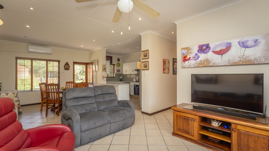 3 Bedroom Property for Sale in The Coves North West